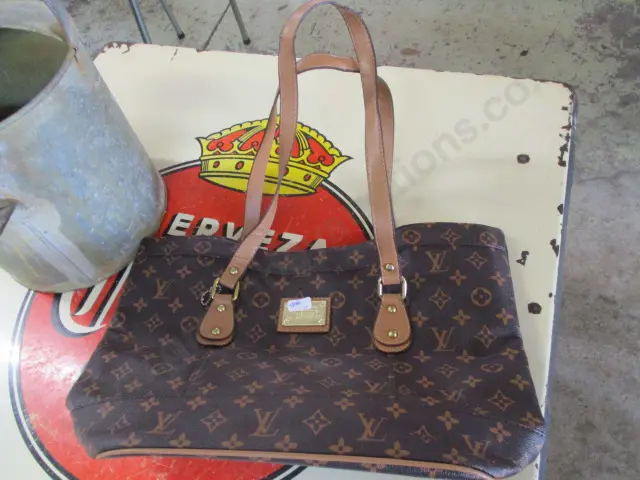 Fashion Handbag Image 1++